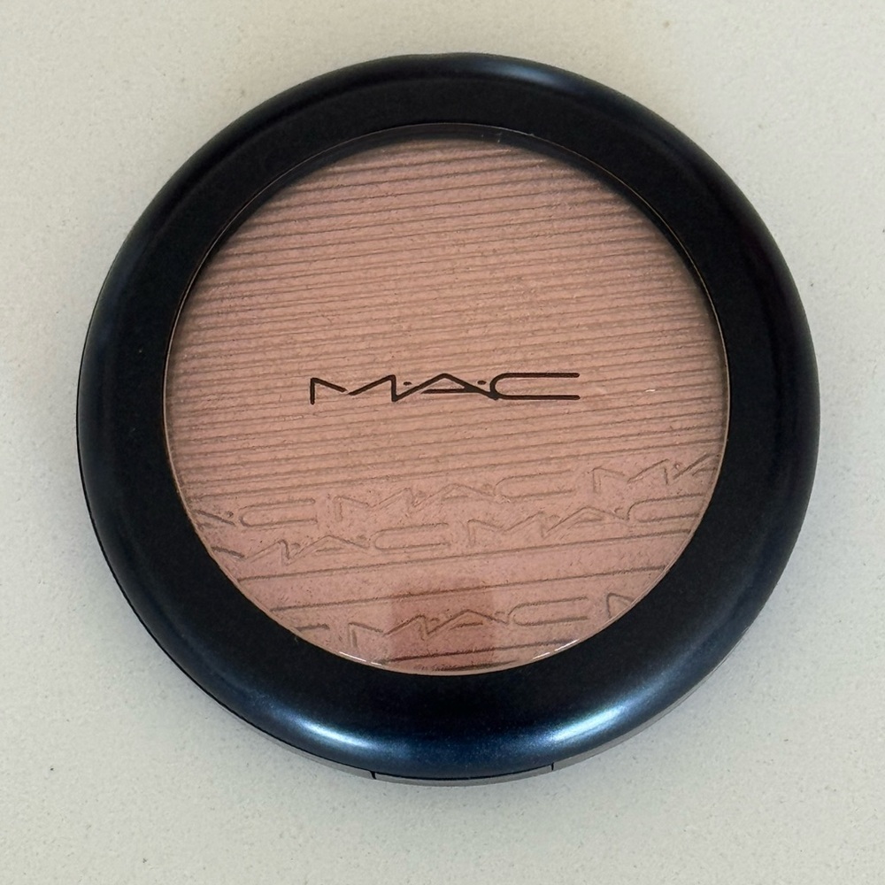 MAC Highlight Powder - Soft & Gentle - Brand new, never used